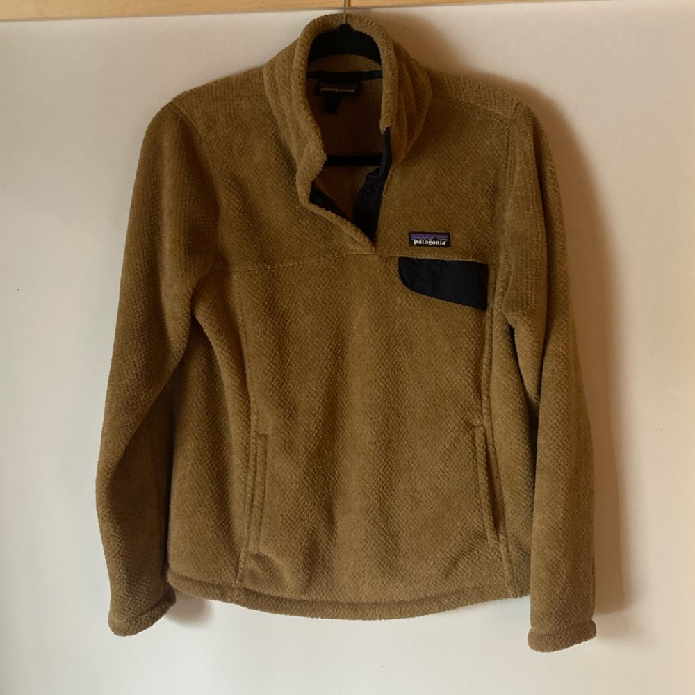 Patagonia sz M camel fleece